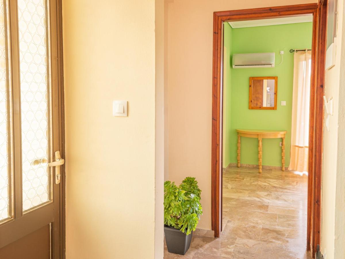 Aristotelis Apartments Vathí Екстериор снимка