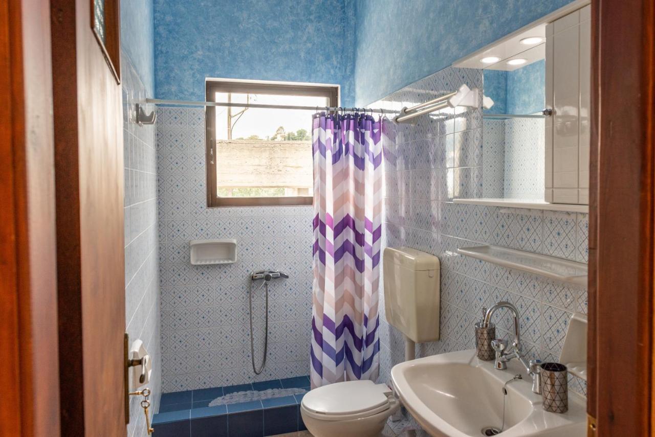 Aristotelis Apartments Vathí Екстериор снимка