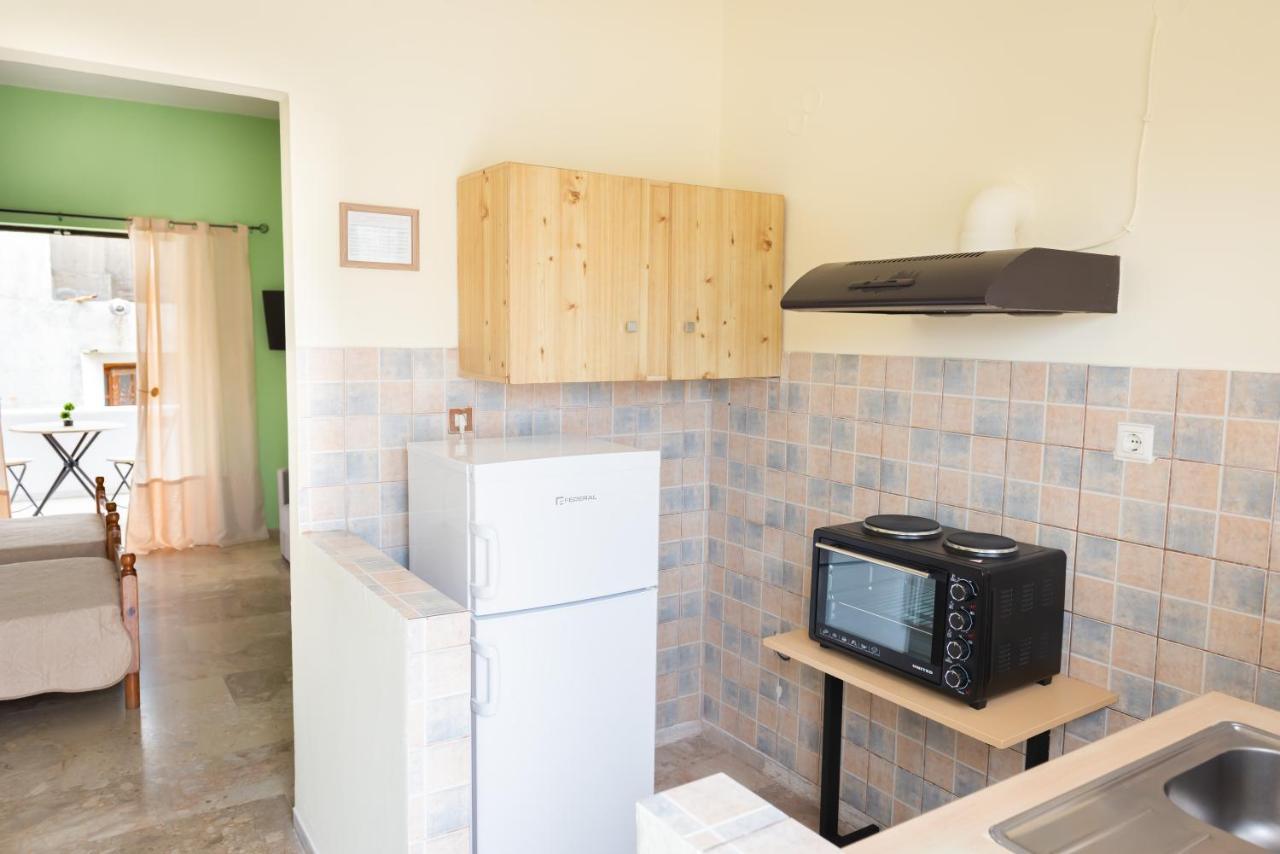 Aristotelis Apartments Vathí Екстериор снимка