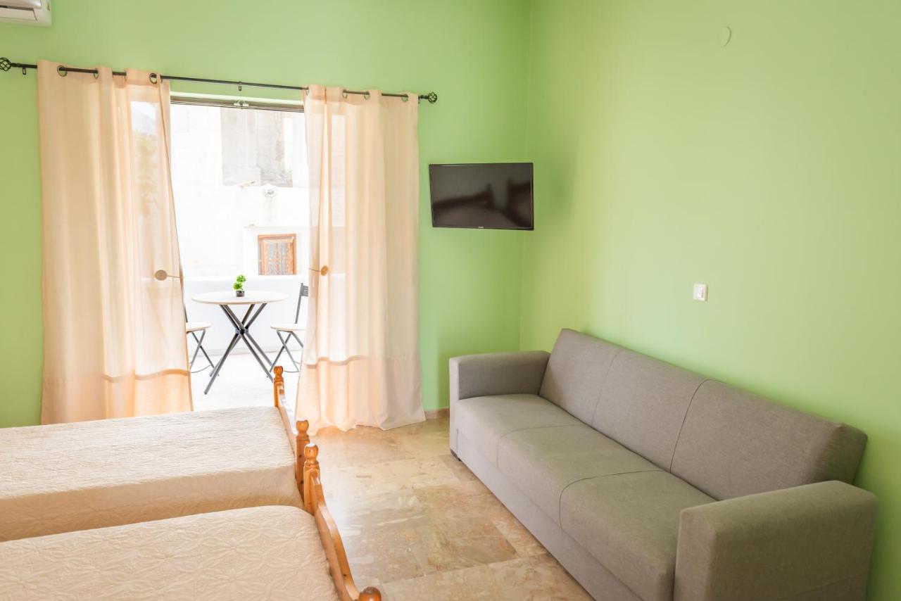 Aristotelis Apartments Vathí Екстериор снимка