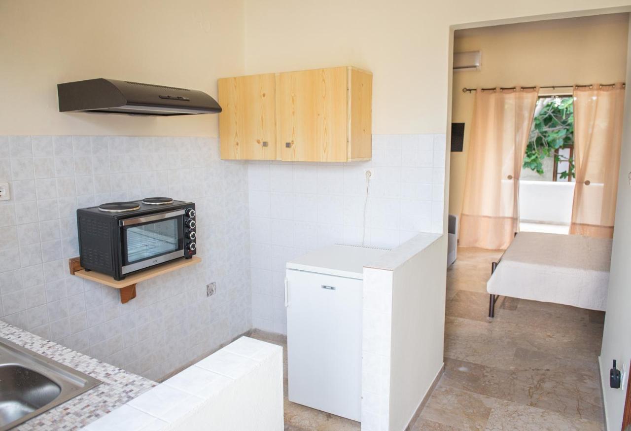 Aristotelis Apartments Vathí Екстериор снимка