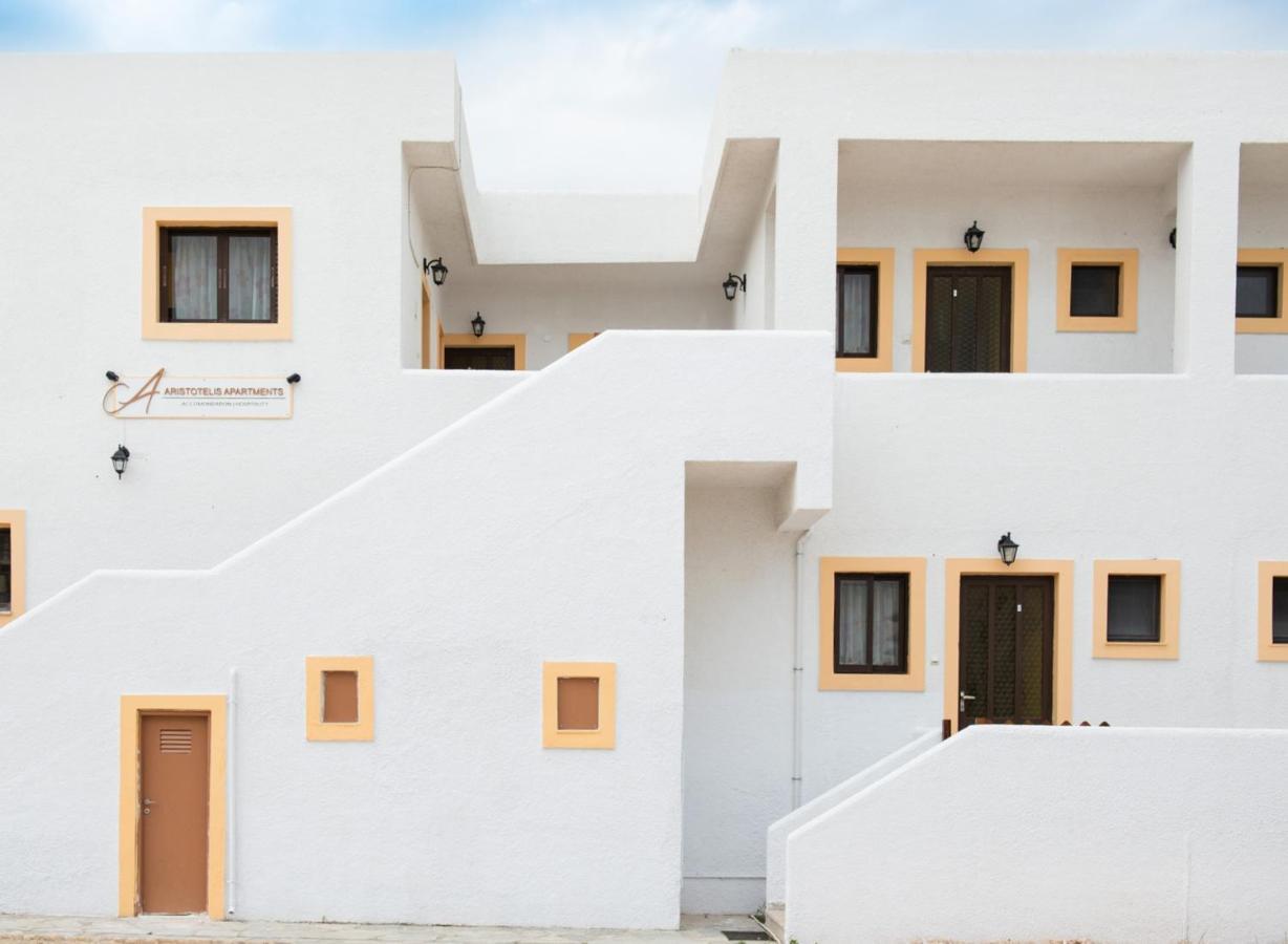 Aristotelis Apartments Vathí Екстериор снимка